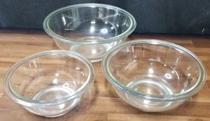Vintage Pyrex 3 Clear Nesting Bowls 1 Quart, 1.5 Quart and 2.5 Quart - Picture 1 of 13