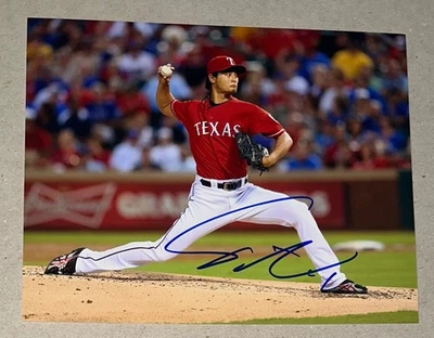 YU DARVISH SIGNED PHOTO 8 X 10 AUTOGRAPHED PHOTO TEXAS RANGERS - Image 1 of 2
