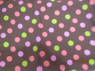 Lunares en Marrón Stonehill Colección Donna Wilder - Tradiciones de Tela Foto 1 de 4