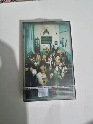 Oasis The Masterplan INDIA PRESS SEALED CASSETTE  - Image 1 of 4