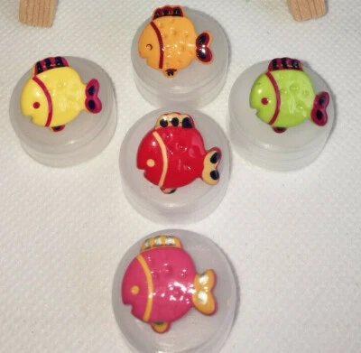 Fish buttons 18mm shank backed novelty button - children / Baby - Craft Cardigan - Image 1 of 4
