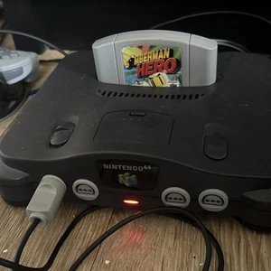 Nintendo 64 Konsole Bundle - Original • 4 Controller, 5 Spiele getestet & funktionsfähig - Bild 1 von 7
