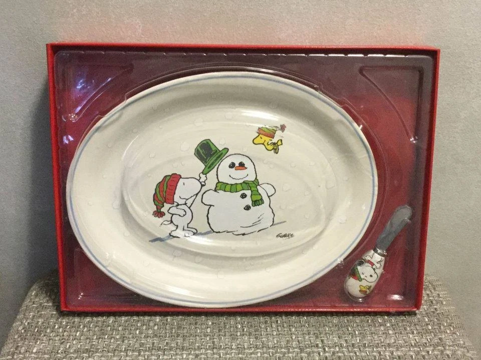 Platos y bandejas para servir pandillas Snoopy & Peanuts - diseños cotidianos y navideños Foto 1 de 1