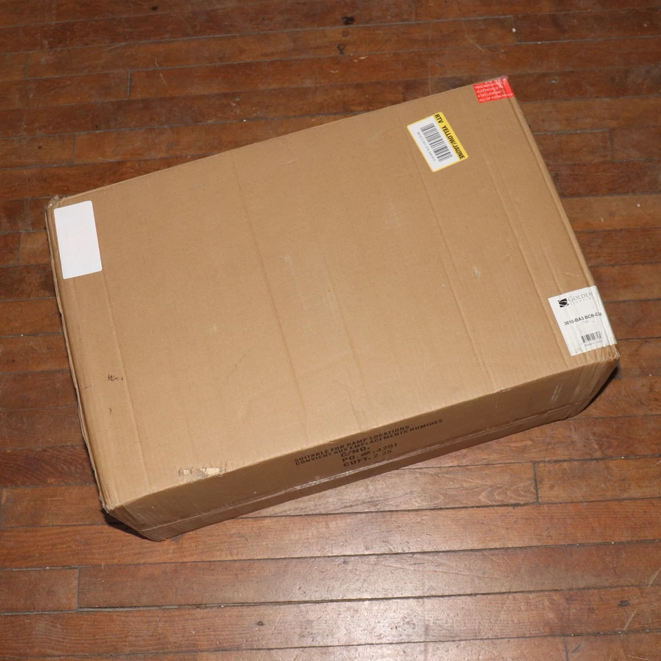 Luz de tocador de 3 luces Golden Lighting Daphne 3610-BA3 BCB-CLR Foto 1 de 4