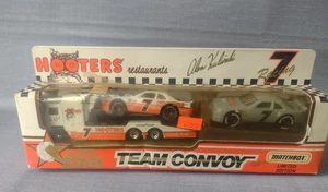 Matchbox Team Convoy Alan Kulwicki #7 Hooters Die Cast Car & Hauler Set 1/64 - Picture 1 of 13