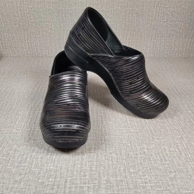 Zuecos profesionales Dansko de cuero negro a rayas para mujer EU 41 US 9.5/10 zapatos Foto 1 de 4