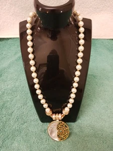 Magnetische Mond Kunstperlen Halskette Neu ohne Etikett - Bild 1 von 9