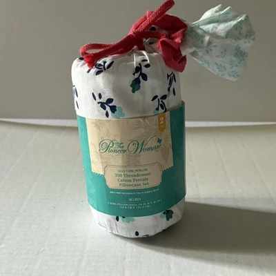 Juego de Funda de Almohada The Pioneer Mujer Azul-Blanco King Calico Floral Medallón Nuevo  Foto 1 de 4