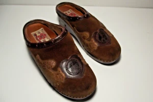 Lucky Brand Brown Suede Slip on Clogs Mules Sz 6.5 Peace Sign Hobo Festival - Picture 1 of 9
