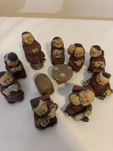De colección Juego de 11 piezas Mini Monjes/Friars Resina Figuras Cartas Mesa Barril/Tarjetas/Póker - Imagen 1 de 12