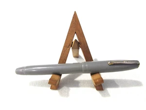 Vintage WearEver Gray Fountain Pen w/Stainless NIB Lever Fill Made in USA       - Picture 1 of 5