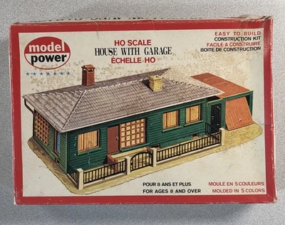 Rare & Vintage Model Power No. 425 HOUSE WITH GARAGE BUILDING KIT - Image 1 of 4
