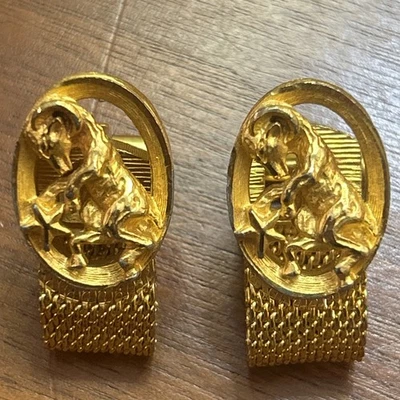 Vintage Cufflinks Aries Zodiac Ram With Star Wrap Around Gold Tone OvalGol - Image 1 of 4