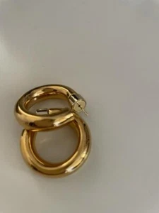 JENNIFER FISHER Gold Hoop Earrings Samira Huggies Medium Size - Picture 1 of 3