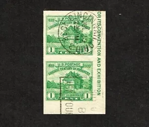 1933 U.S. CLASSIC 1c FORT DEARBORN Pair Sc#730a Great Cincinnati OH Cancel - Picture 1 of 1