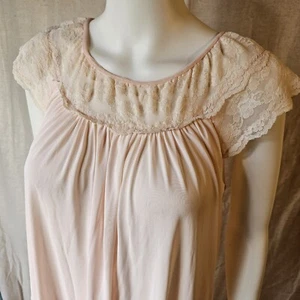 Vintage 1960s Gilead Womens Long Nightgown Pink Lace S - Picture 1 of 10