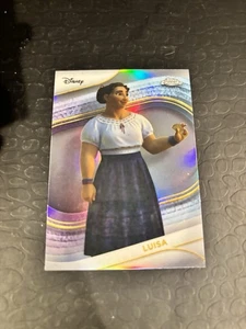 Rifrattore Topps Chrome Disney Luisa 2025 - Foto 1 di 1