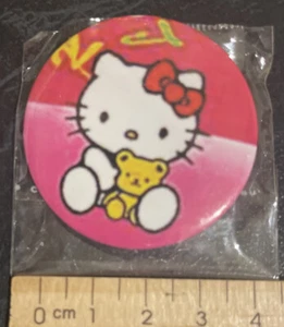 Hello Kitty Badge Brand New - Picture 1 of 2
