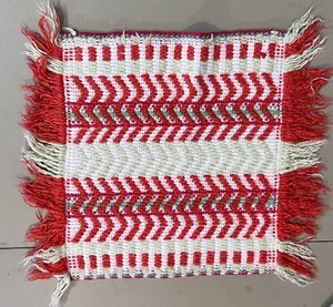4 manteles/toalla/servilleta pequeños tejidos espiga blancos rojos con flecos 14x14" cuadrados - Imagen 1 de 5