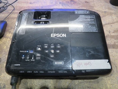 Epson EX7260 Projector Good Shape, no remote, H845A TESTED - Image 1 of 4