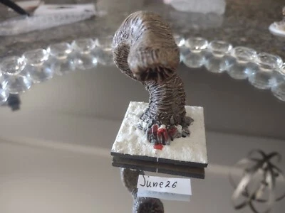 Kings of War Warhammer Fantasy Mantic Reaper Gusano Púrpura Pintado Junio026 Foto 1 de 4