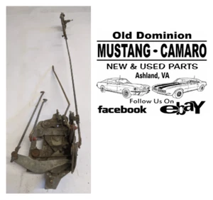 Conjunto de mecanismo de pestillo de puerta Mustang 1967-1968 con varillas - pasajero - Imagen 1 de 9