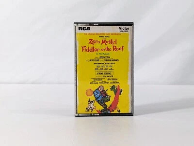 FIDDLER ON THE ROOF / THE ORIGINAL BROADWAY CAST CASSETTE ZERO MOSTEL RCA 1964  - Image 1 of 4