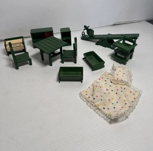 Sylvanian Families Green Furniture Bundle Vintage - Picture 1 of 24