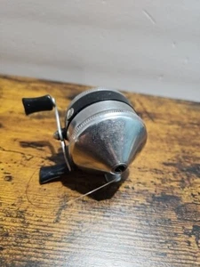Vintage Zebco 33 Spinner Angelrolle • Messing Zahnräder / kleine Schnurführung • ca 1960 - Bild 1 von 10