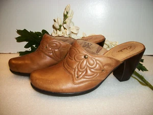 Clarks 8.5M Clogs Shoes Saddle Brown Leather NWOT 3 1/4" Heel - Picture 1 of 8