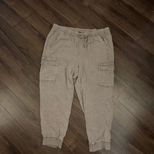 Neu mit Etikett Torrid Cargo-Jogginghose Cinder Wash 3X - Bild 1 von 9