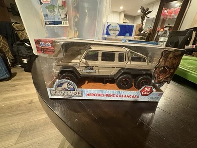 Jurassic World Mercedes-Benz G 63 AMG 6X6 - Nuevo en caja - 2015 por Jada Foto 1 de 4