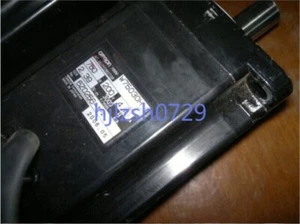 1 Stück gebrauchter Omron Servomotor R88M-W75030H qw - Bild 1 von 1