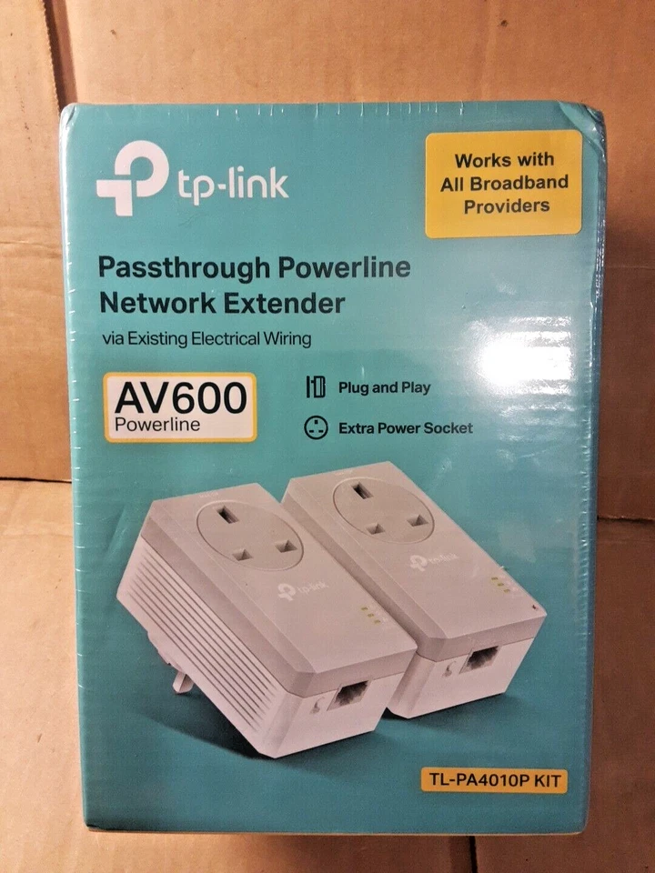 TP-Link TL-PA4010P KIT AV600 Passthrough Powerline Starter Kit TL-PA4010P V5.0 - Image 1 of 4
