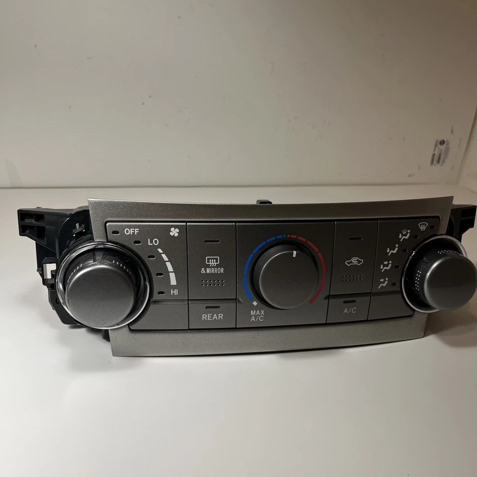 Toyota Highlander 2012 climatización aire acondicionado calefacción control de temperatura OEM 55900-OE230  Foto 1 de 4