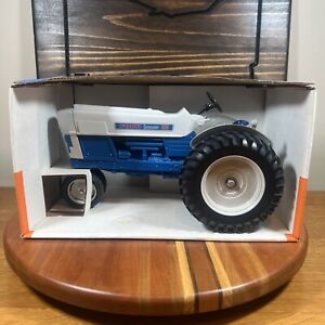 New Holland Ford Commander 6000 Made In The USA 1/12 Diecast Tractor New
