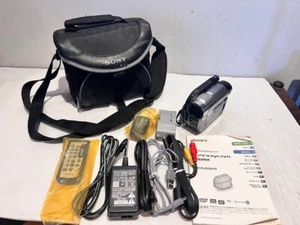 Sony DCR-DVD810 Handycam Digital Camcorder Recorder + Zubehör gebraucht getestet - Bild 1 von 9