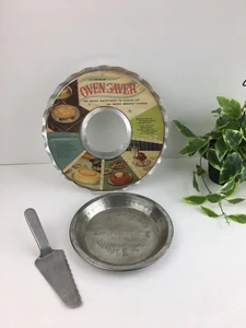 Vintage Pie Pan Tin Metal Round Return To Bakerite Bakery & Aluminum Pie Server - Picture 1 of 7