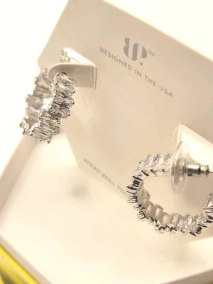 Bomb Party All The Answers ER41158 diamante circonita cúbica en aros de rodio Foto 1 de 4