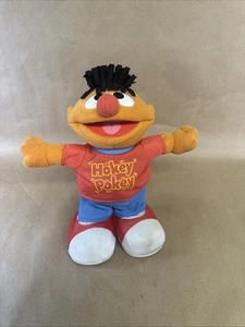Fisher Price Plaza Sésamo Ernie Hokey Pokey Cantando Baile Mattel 2004 - Imagen 1 de 7