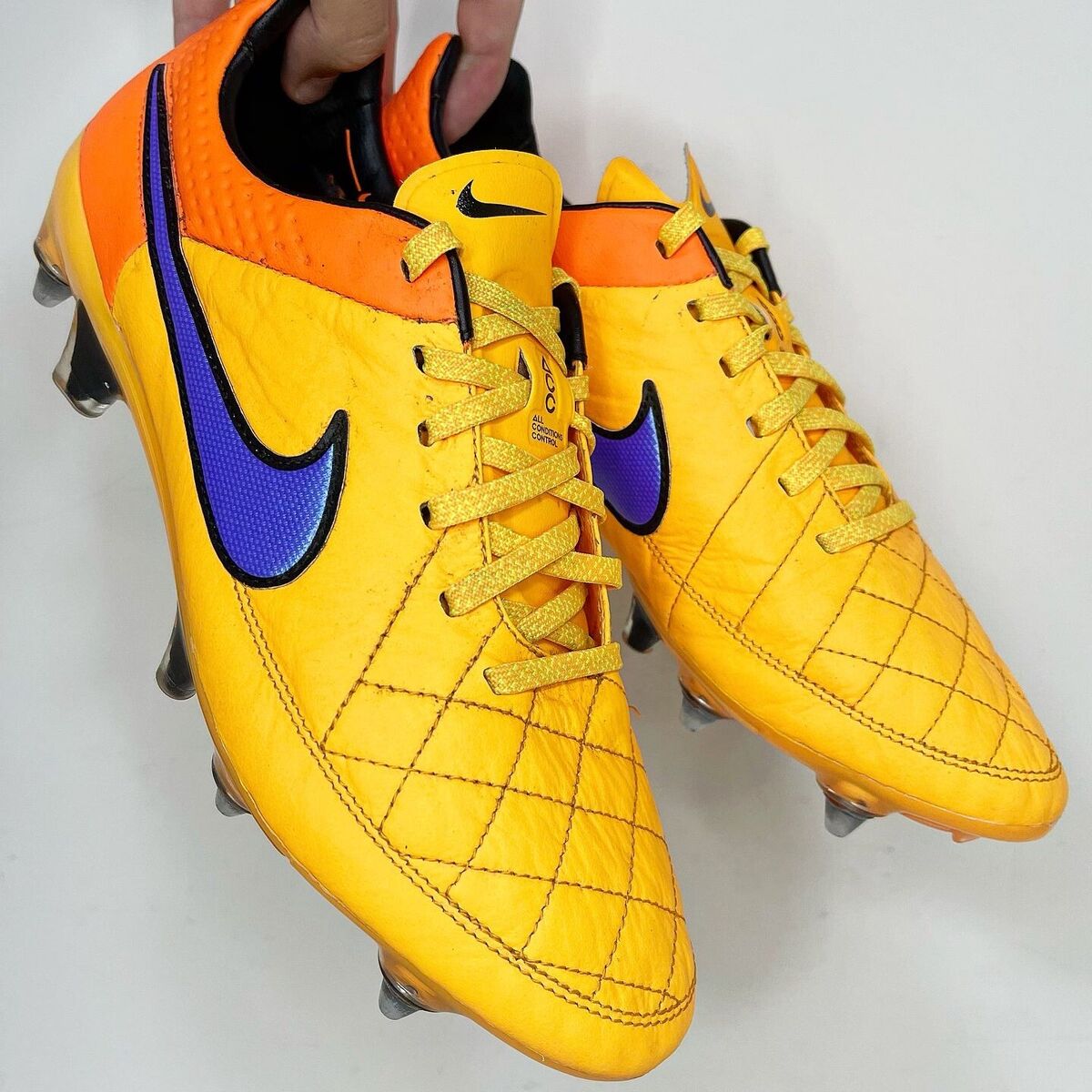 Nike Tiempo Legend V Soccer Shoes for sale | eBay Nike Tiempo Legend V Soccer Shoes for sale | eBay