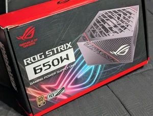 ROG Strix Gold 650W Power Supply - ASUS - EXCELLENT! - Afbeelding 1 van 9