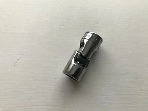 *NEW-2020* Snap-On Tools USA 3/8" Drive 12pt 1/2" SAE Chrome Swivel Socket FU16B - Picture 1 of 6