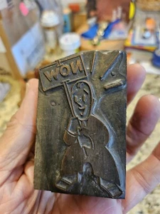 Vintage Letterpress Printing Block "NOW" Banner 3" X 3" Copper & Wood - Picture 1 of 7