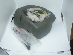 Ryobi ry39500 26cc engine cover    hedge trimmer part Bin 416 - Picture 1 of 2