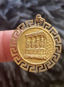 14K Yellow Gold Athens Parthenon Greece Charm - Picture 1 of 5