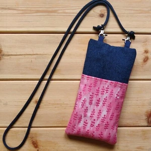 CUSTODIA CELLULARE CATENA CELLULARE calza cellulare TESSUTO HANDMADE con cinturino PER IPHONE 12 PRO/11 - Foto 1 di 4