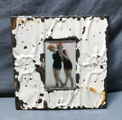 Винтажные потертые 11 дюймов кв. Фотография 4x6 оловянный потолок металлический белый картина рамка старый 1727-25B - Изображение 1 из 4