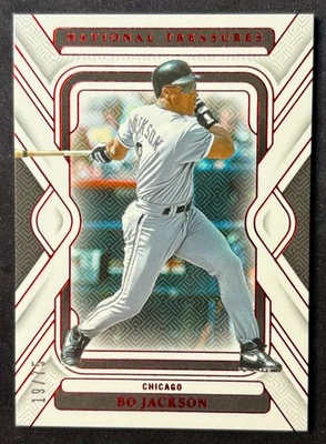 National Treasures Bo Jackson 2025/75 Foto 1 de 2