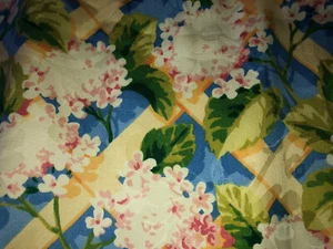BONITA CENEFA KRAVET PERSONALIZADA ~ AZUL, AMARILLO CELOSÍA E HIDANGIA 83” DE ANCHO 2 DISPONIBLES - Imagen 1 de 4
